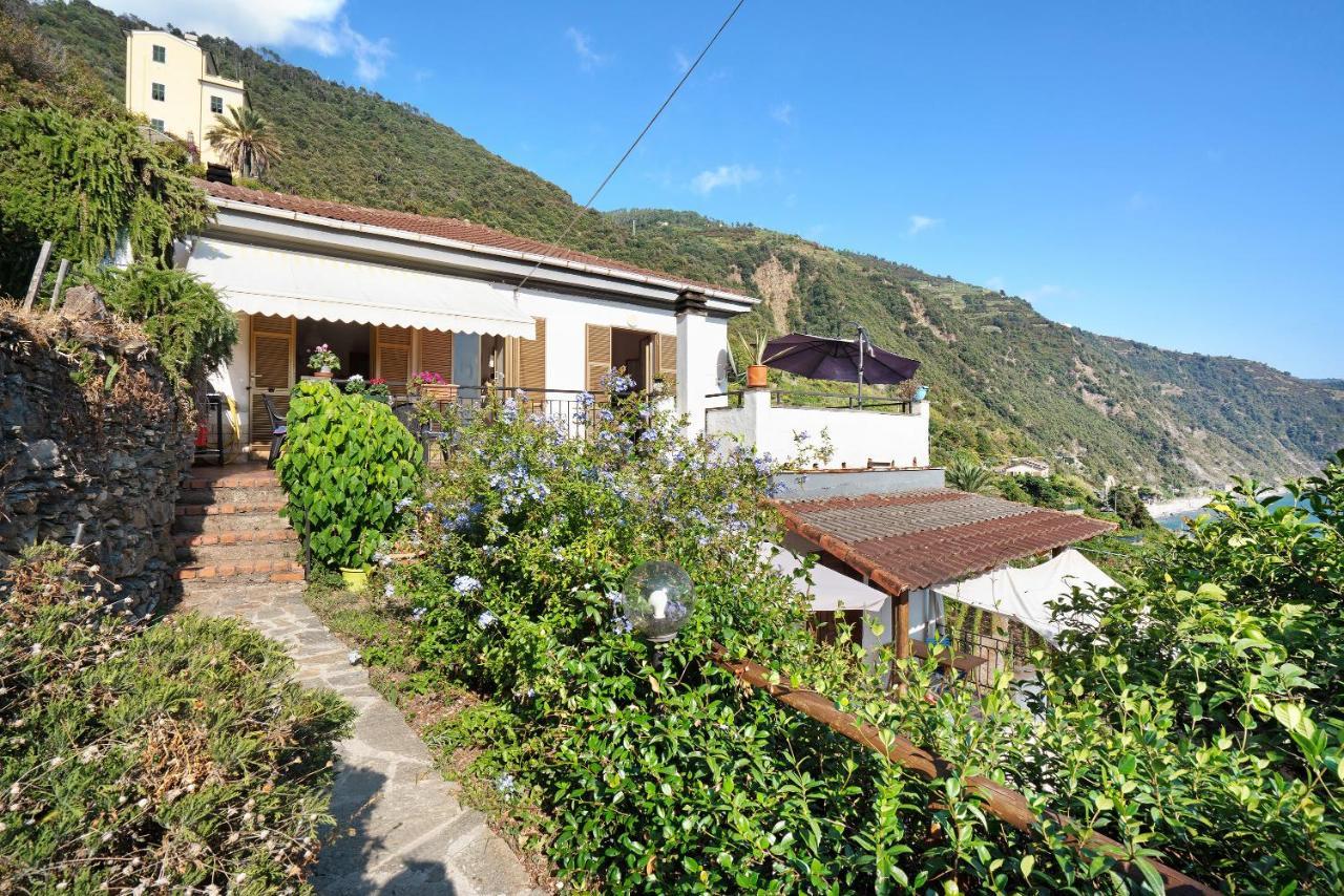 Villa Lardarina Corniglia Eksteriør billede